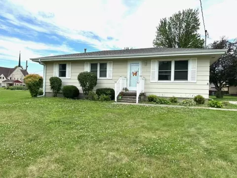 414 W Cherry St, Ogden, IA 50212