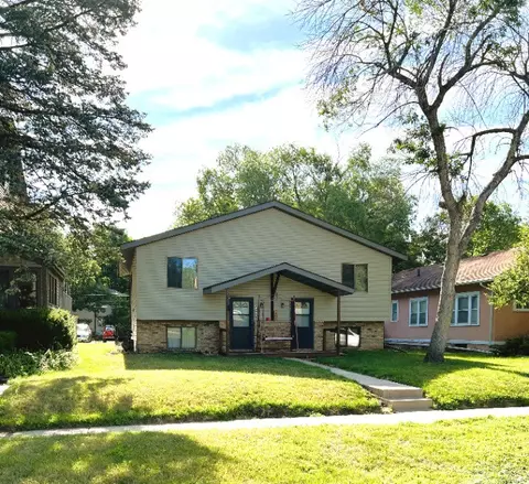 206 S Russell Ave #208, Ames, IA 50010