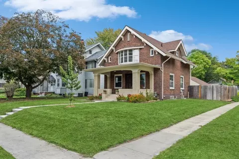 1903 York St, Des Moines, IA 50316