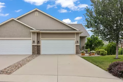 808 NE Cherry Plum Dr, Ankeny, IA 50021