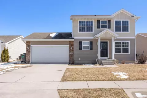4222 Welbeck Dr, Ames, IA 50010