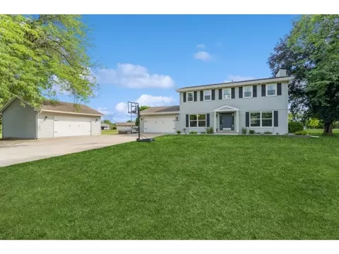 7364 SE Vandalia Dr, Runnells, IA 50237