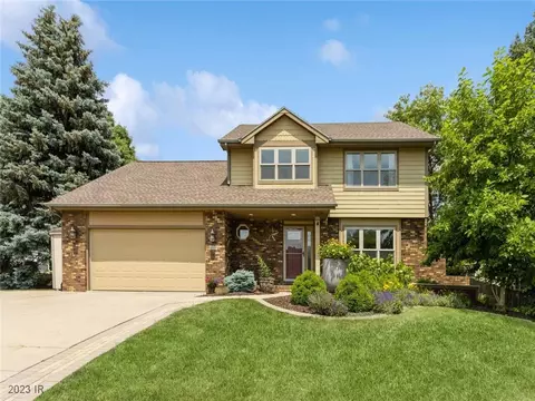 609 58th St, West Des Moines, IA 50266