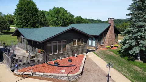 21957 Uu Ave, Eldora, IA 50627