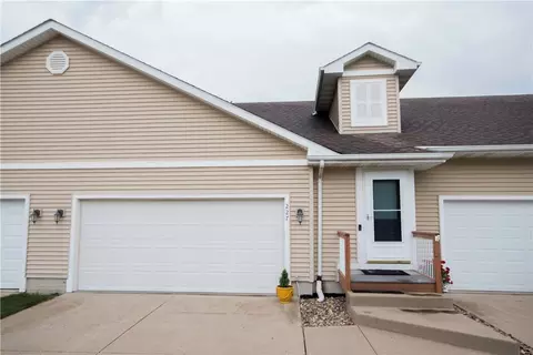 227 SE Lowell Dr, Ankeny, IA 50021