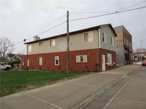 136 W Second St, Madrid, IA 50156