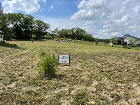 10223 Crownland Pl, West Des Moines, IA 50266