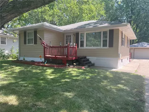 5085 NE 3rd St, Des Moines, IA 50313