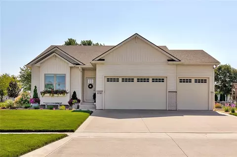 1717 NW Boulder Ridge Ln, Ankeny, IA 50023