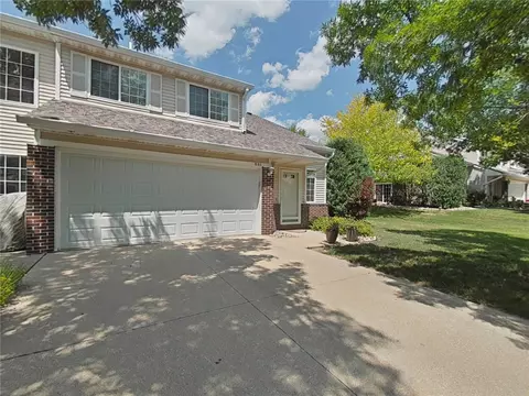 5221 Village Run Ave #808, Des Moines, IA 50317