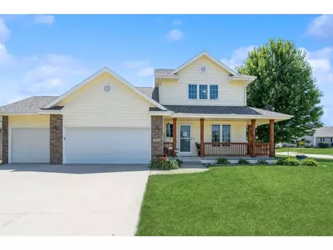 1233 Rosewood Dr SW, Altoona, IA 50009