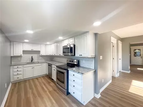 1345 Richmond Ave, Des Moines, IA 50316