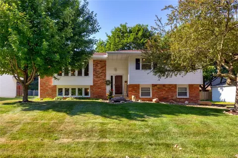 3012 Denny Ct, West Des Moines, IA 50266