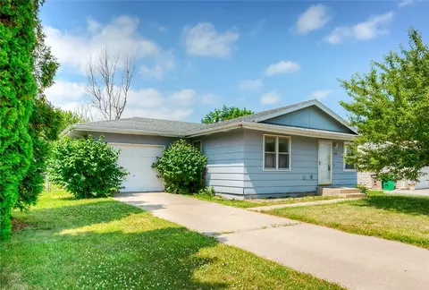 906 Lincoln St SE, Bondurant, IA 50035