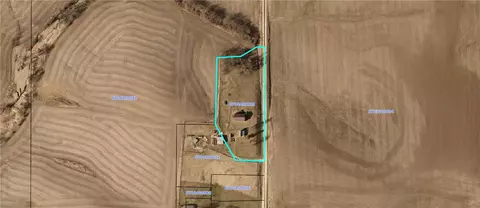 1679 Pinewood Ave, Menlo, IA 50164