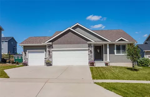211 Rellim Dr, Norwalk, IA 50211
