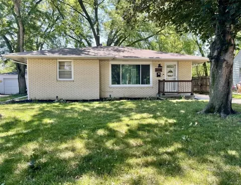 6226 Dawson Dr, Des Moines, IA 50322