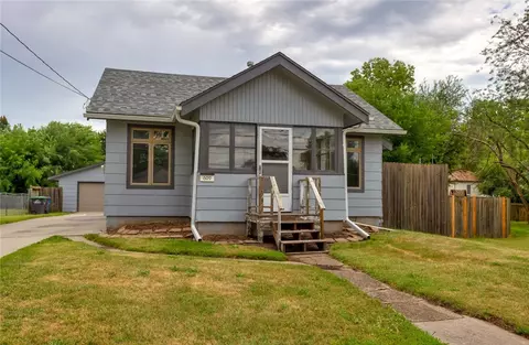609 Lally St, Des Moines, IA 50315