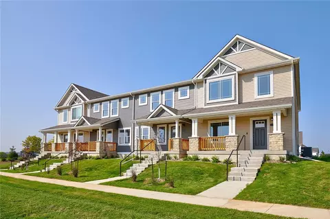 1359 S 91st St, West Des Moines, IA 50266