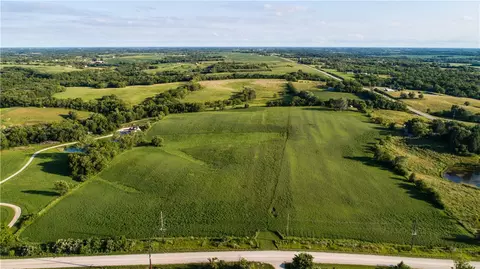 8168 Nevada St, Indianola, IA 50125