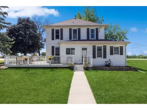 5029 Harding St, Prole, IA 50229