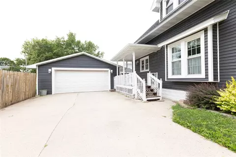 406 Kent St, Greenfield, IA 50849