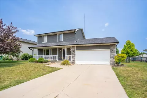 711 27th St SE, Altoona, IA 50009