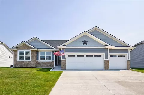 627 NE 55th St, Ankeny, IA 50021