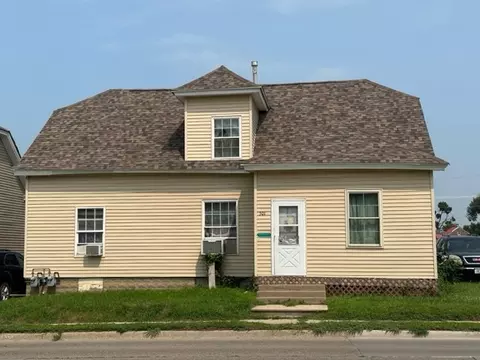 301 N 3rd St, Marshalltown, IA 50158