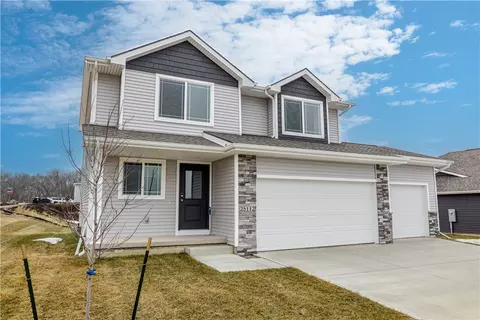 25112 Bluebird Cir, Adel, IA 50003
