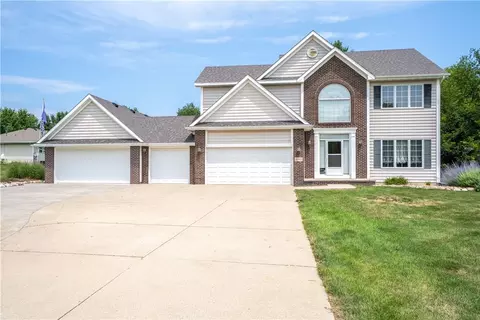 11461 NW Timber Way, Granger, IA 50109