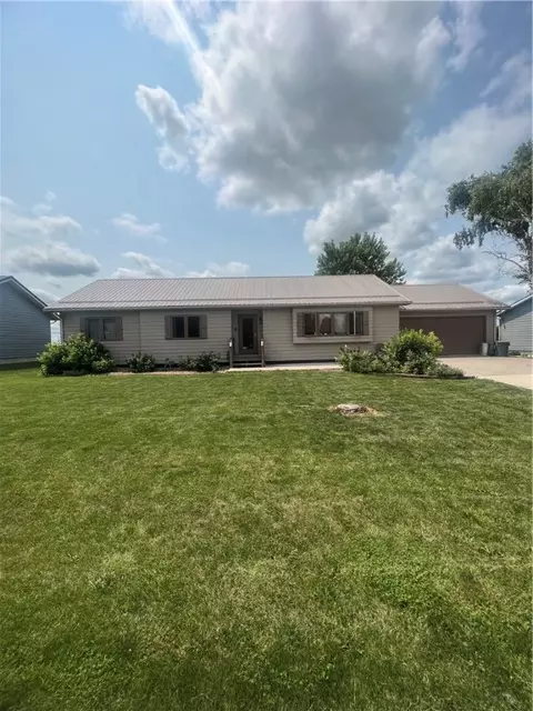 1125 Dewitt St, Ellsworth, IA 50075