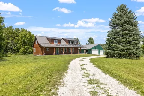 18308 180th Ln, Perry, IA 50220