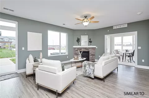 9065 Bishop Dr #217, West Des Moines, IA 50266