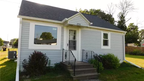 250 SW 3rd St, Ogden, IA 50212