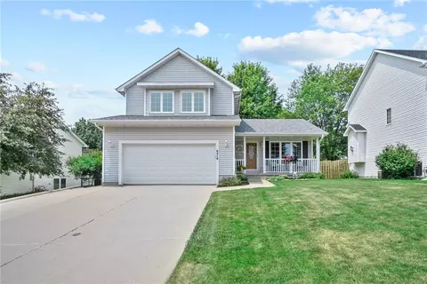 9318 Happy Hollow Dr, Norwalk, IA 50211