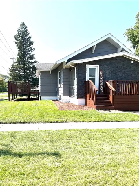 1634 Mamie Eisenhower Ave, Boone, IA 50036
