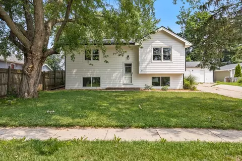 201 Spruce St, Norwalk, IA 50211