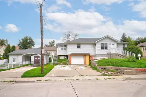 406 S Water St, Knoxville, IA 50138