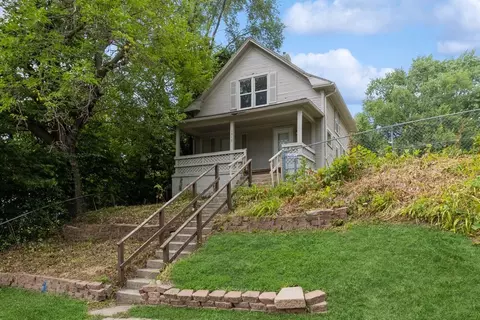 1615 Lynn St, Des Moines, IA 50314