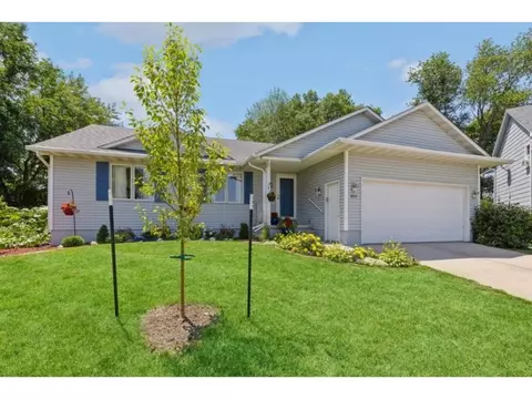 6811 SE 4th St, Des Moines, IA 50315