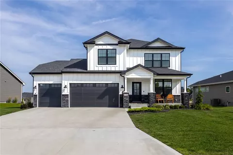 2755 NW 82nd Ave, Ankeny, IA 50023