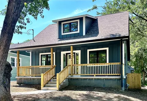 1140 Douglas Ave, Des Moines, IA 50313