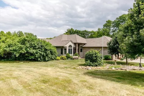 6641 NE Berwick Dr, Ankeny, IA 50021