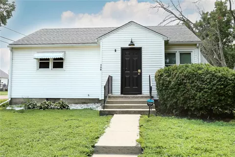 130 13th Ave E, Oskaloosa, IA 52577