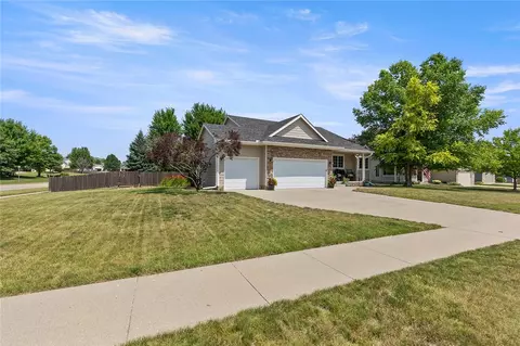3005 SW Meadow Ridge Dr, Ankeny, IA 50023