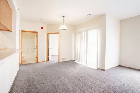 2323 E Porter Ave #46, Des Moines, IA 50320