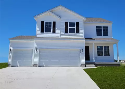 1120 Bel Aire Ct, Waukee, IA 50263