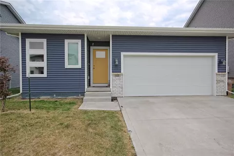 509 1st St NW, Bondurant, IA 50035