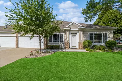 1725 S 50th St #604, West Des Moines, IA 50265